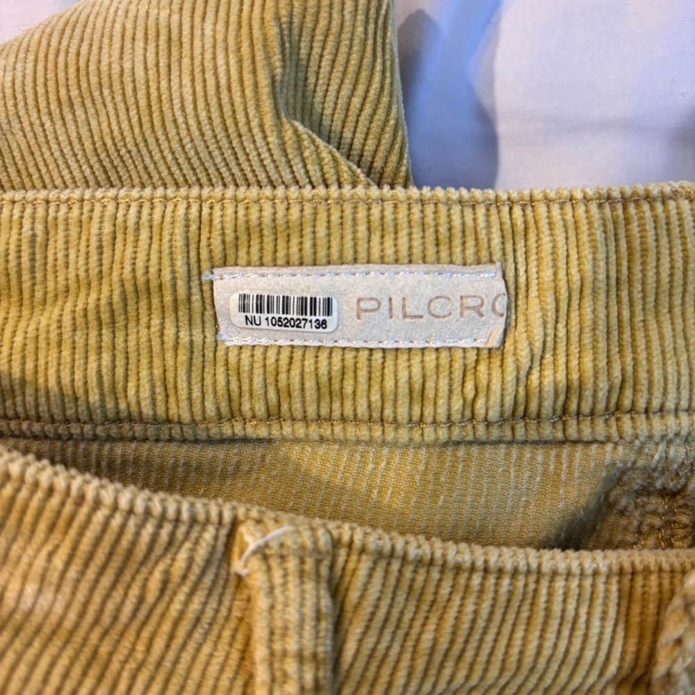 Pilcro The Yaya Mid-Rise Crop Flare Corduroy Jeans | Size 31 - Picture 6 of 8
